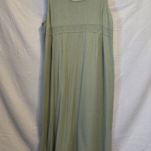 Green Sleeveless Dress